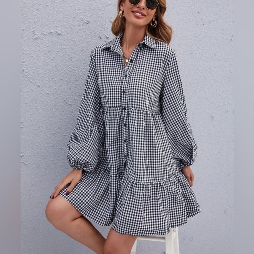 Gingham Bishop Sleeve Ruffle Hem Smock Dress
EUC
